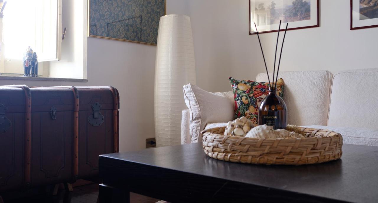 Attico Con Terrazza Sul Porto Apartment Палермо Екстериор снимка